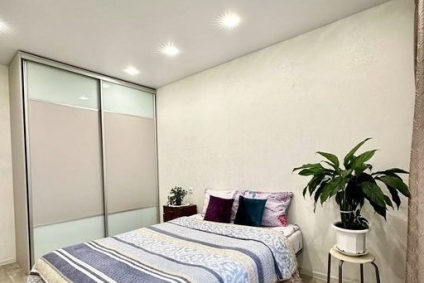 Новые просторные апартаменты возле Короны